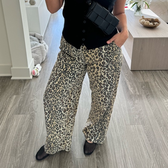 Cheetah wide leg Jeans - Picture 3 of 6